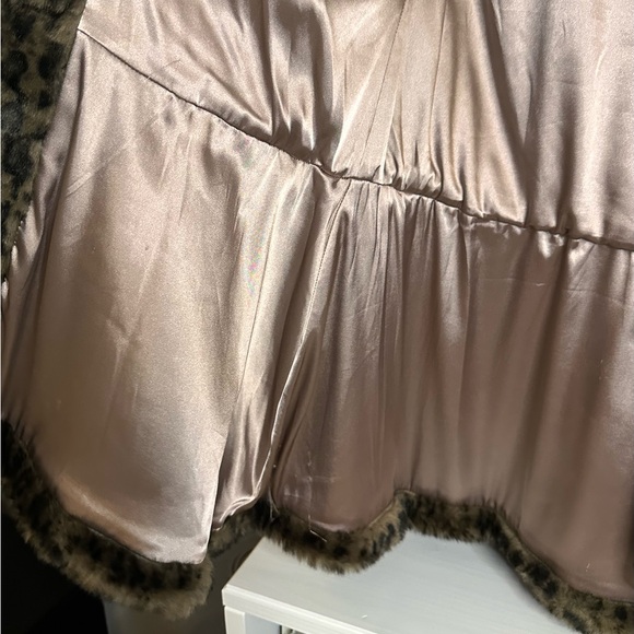 Free People Faux Fur Leopard Swing Coat. Size S - Picture 3 of 9